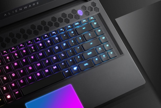 集强劲性能与便携精悍于一身,ALIENWARE x15 x17破晓登场3693.png