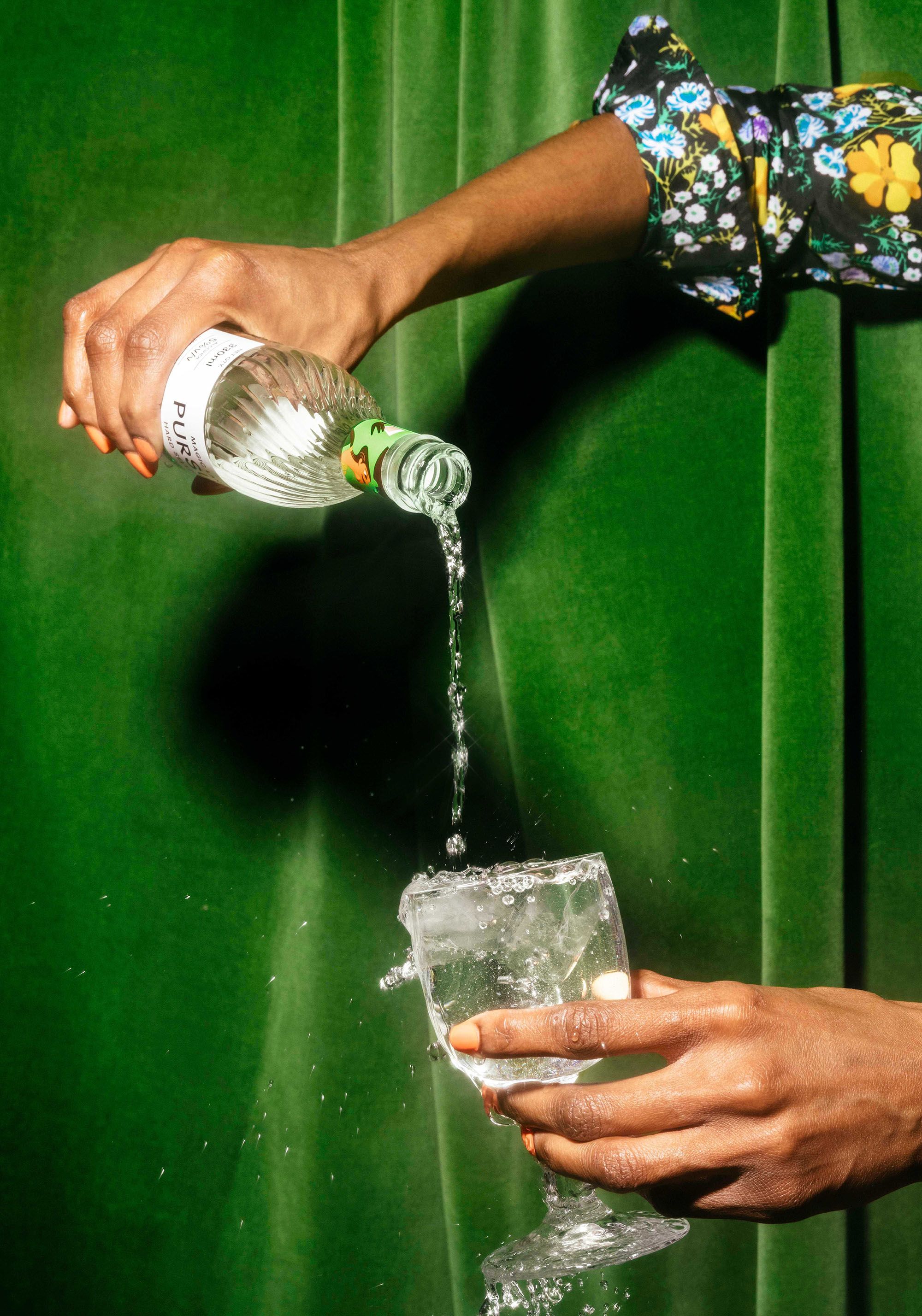 Pursue �մ�ˮ<a href=http://m.biwataku.com/sheji/baozhuang/ target=_blank class=infotextkey>��װ</a><a href=http://m.biwataku.com/ target=_blank class=infotextkey>18luck����ȫվ</a>